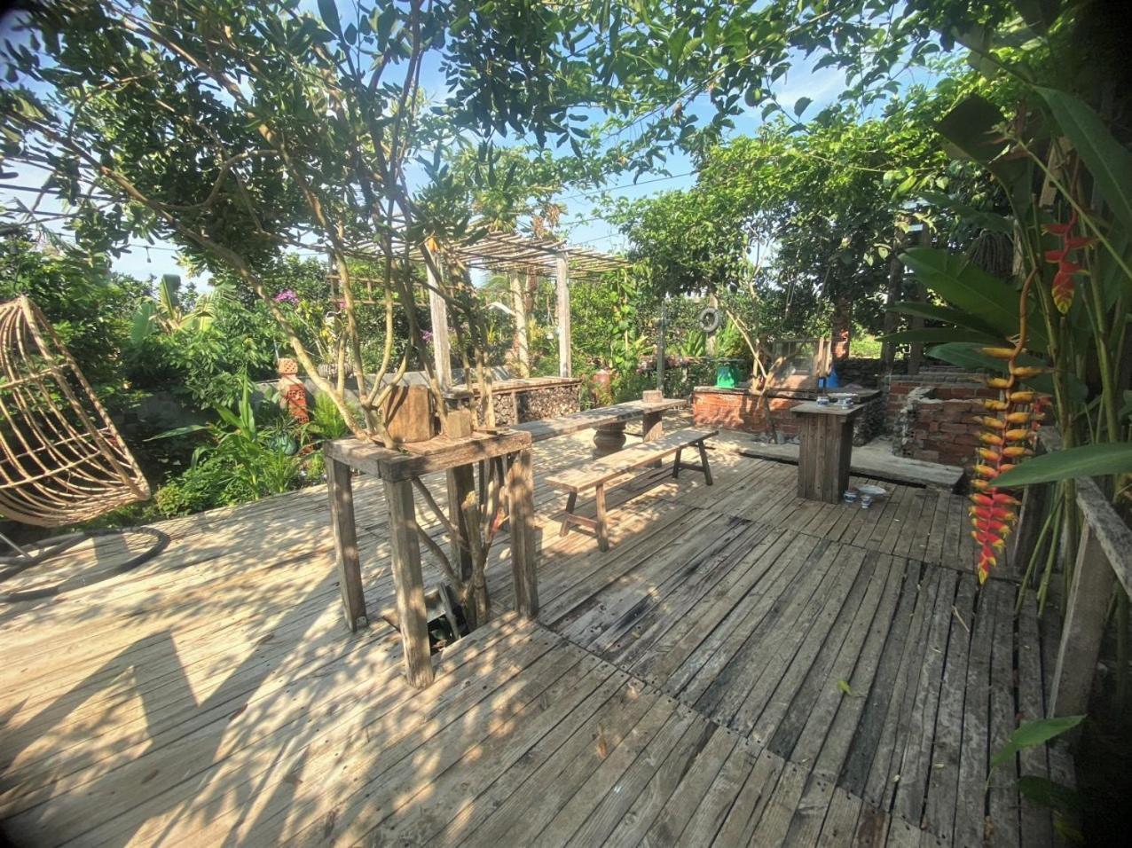 Ở trang trại Cat Canh Farm *